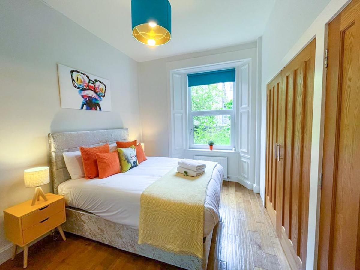 Desirable 2 Bed Apt Near Edinburgh Castle Διαμέρισμα Εξωτερικό φωτογραφία