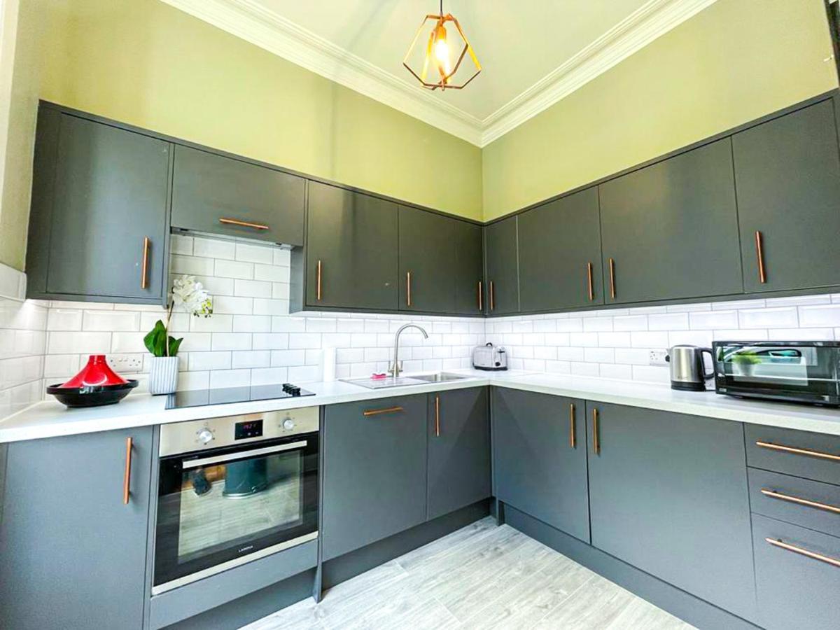 Desirable 2 Bed Apt Near Edinburgh Castle Εξωτερικό φωτογραφία