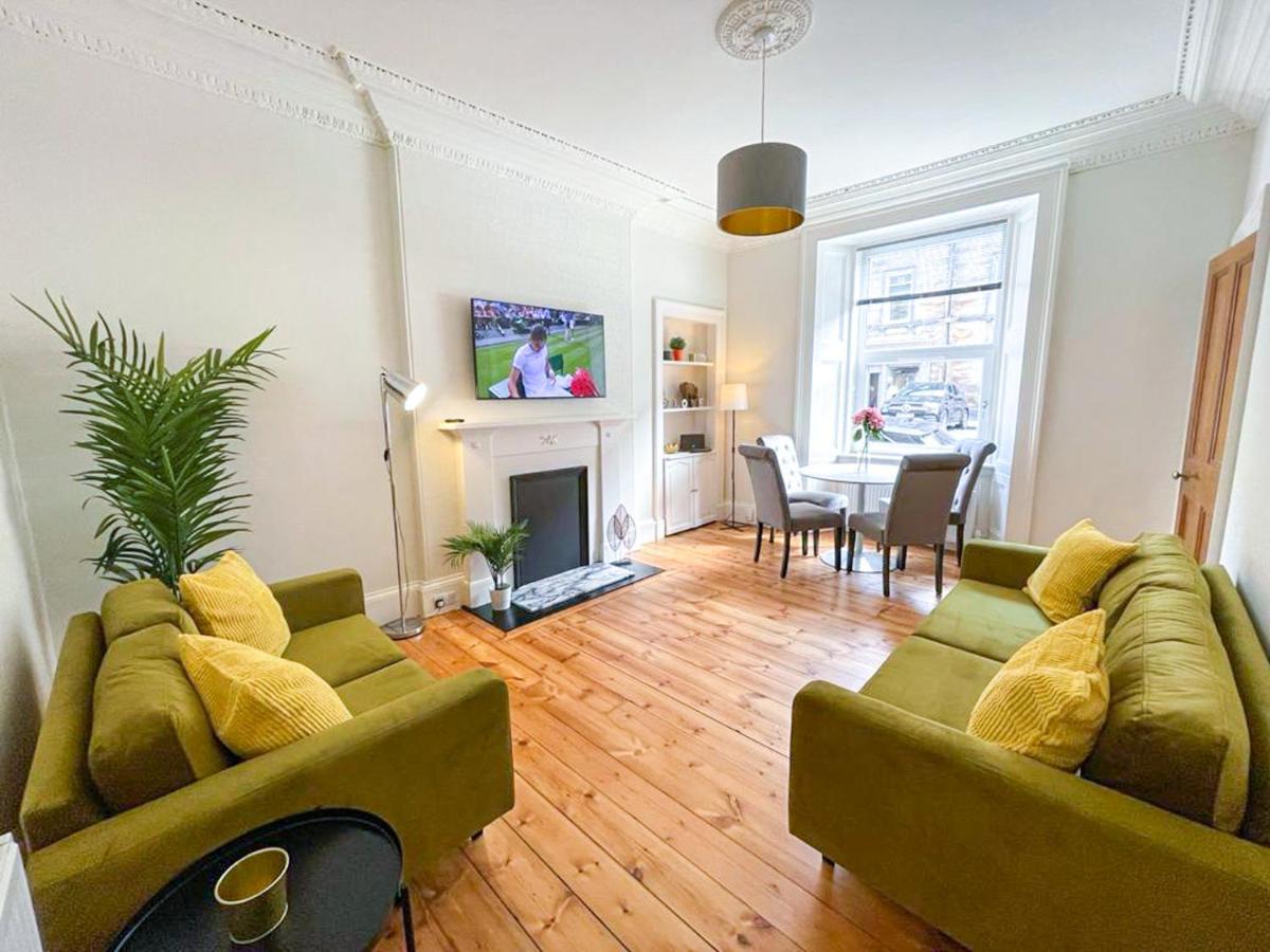 Desirable 2 Bed Apt Near Edinburgh Castle Διαμέρισμα Εξωτερικό φωτογραφία